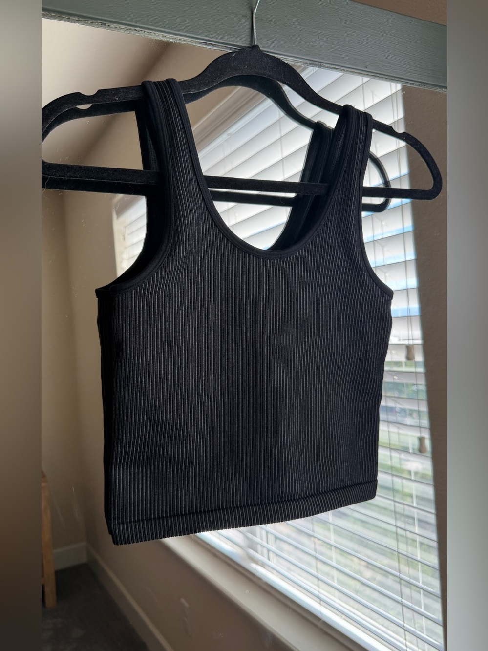 AERIE OFFLINE Black Ribbed Seamless Scoop Crop Tank Top